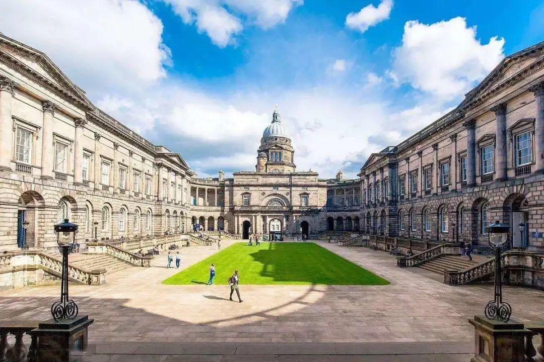 2021年申请之爱丁堡大学 -- 爱丁堡大学商学院 相关截止日期
